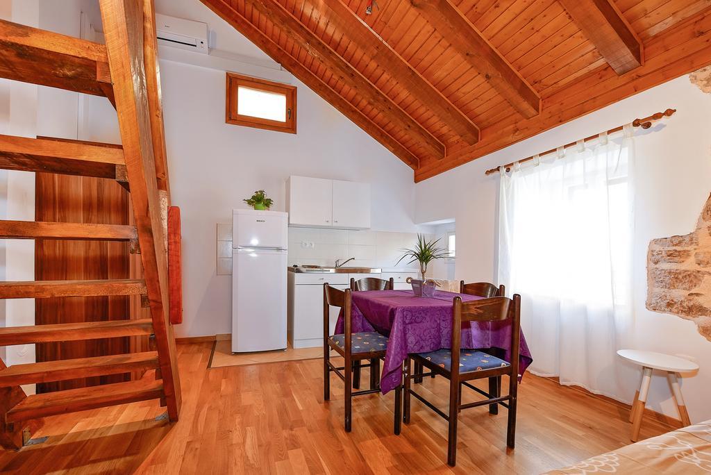 Apartments Loriana Sibenik Exterior photo